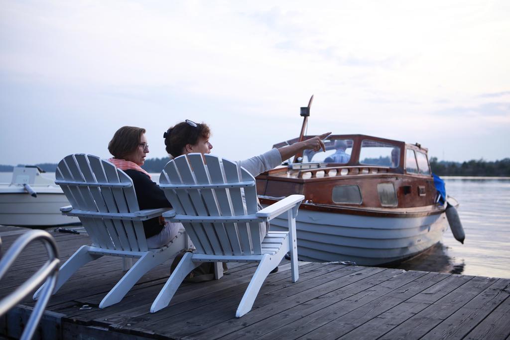 Djuroenaeset Hotell & Konferens Djurhamn Экстерьер фото