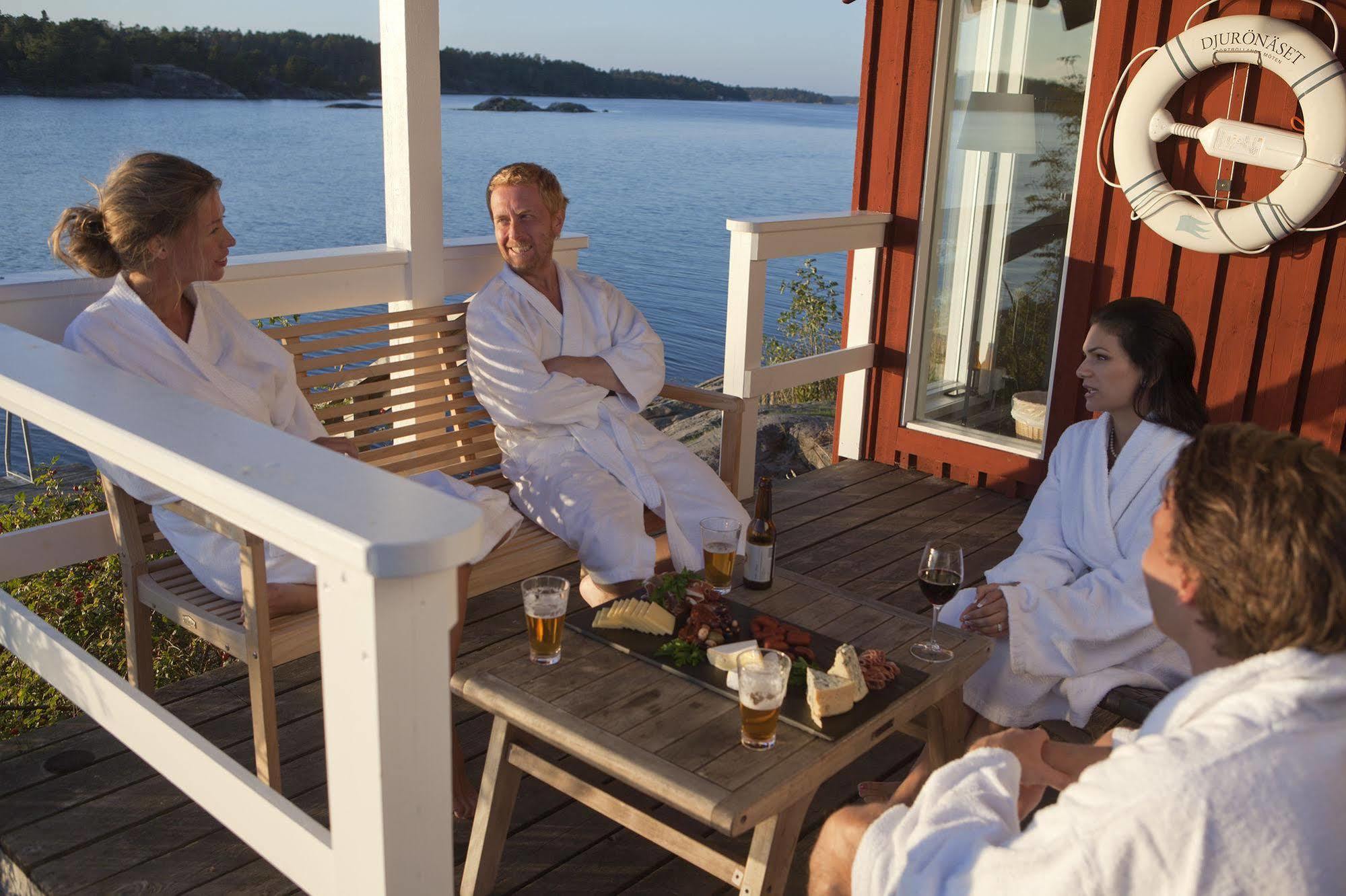 Djuroenaeset Hotell & Konferens Djurhamn Экстерьер фото